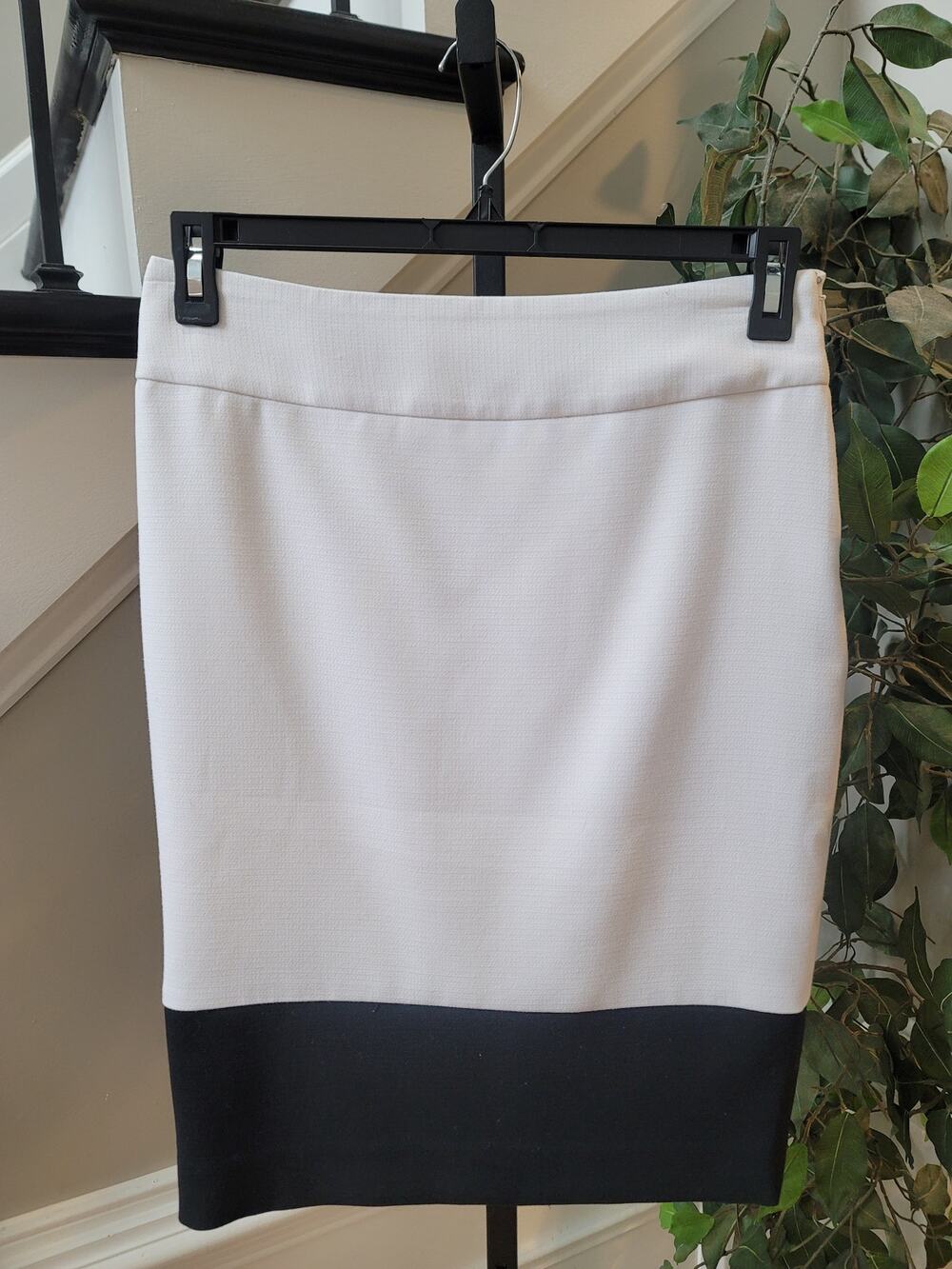 The Limited Pencil Skirt Women's Size 8 Cream/Black Colorblock High Waist